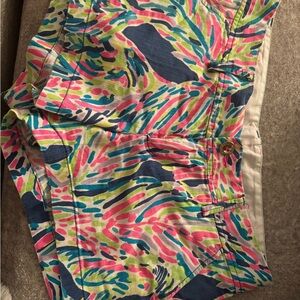Lilly Pulitzer Indigo Palm Reader size 6 Women's Shorts